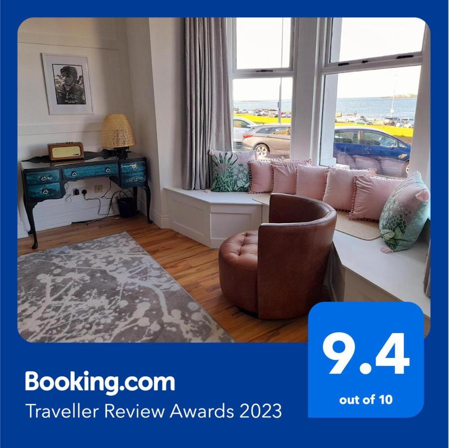 Stunning 3 Bed Seafront Mansion Building Sleeps 6 Adults Or 8 With Kids Apartman Portrush Kültér fotó