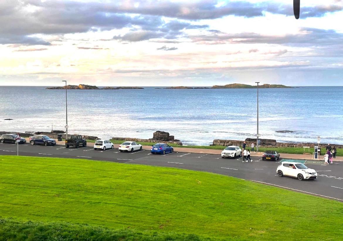 Stunning 3 Bed Seafront Mansion Building Sleeps 6 Adults Or 8 With Kids Apartman Portrush Kültér fotó